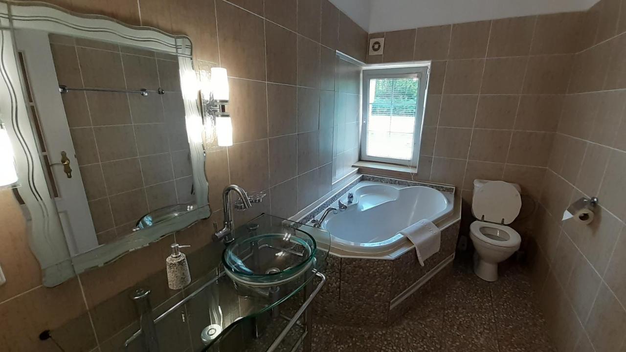 Resort Chribska Apartmany Adri Dış mekan fotoğraf